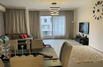 شقة - 2 غرف نوم - 3 حمامات للبيع في كمبوند فيلدج جاردن القطامية - كمبوندات التجمع الخامس - التجمع الخامس - مدينة القاهرة الجديدة - القاهرة