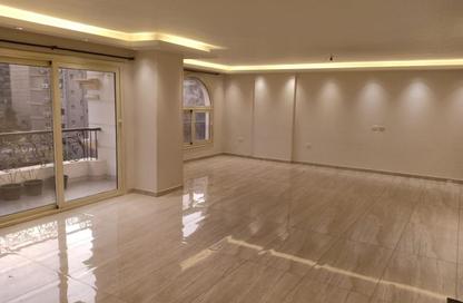 Apartment - 3 Bedrooms - 3 Bathrooms for sale in Shooting Club Street - Dokki - Giza