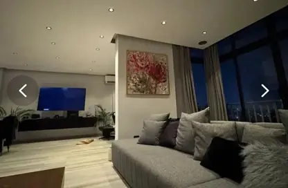 شقة - 3 غرف نوم - 2 حمامات للبيع في شارع بهجت علي (ابن النبيه) - الزمالك - القاهرة