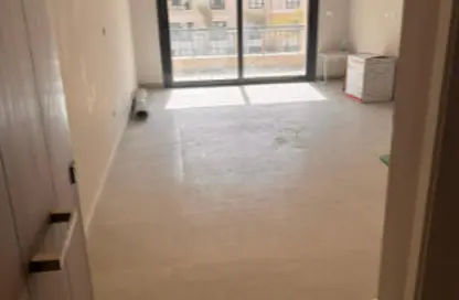 Apartment - 1 Bedroom - 2 Bathrooms for rent in Village West - Sheikh Zayed Compounds - Sheikh Zayed City - Giza