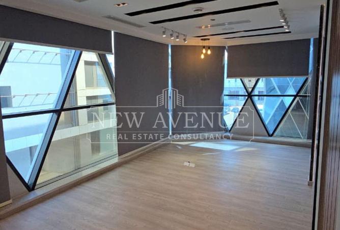 81831992 - Property Main Image
