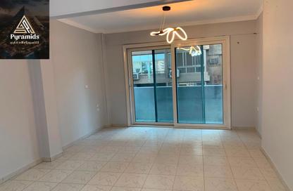 Apartment - 2 Bedrooms - 2 Bathrooms for rent in Iran St. - Dokki - Giza Apartment - 2 Bedrooms - 2 Bathrooms for rent in Iran St. - Dokki - Giza