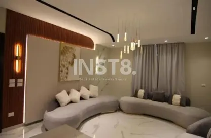 Apartment - 2 Bedrooms - 2 Bathrooms for sale in Garden Residence - Hyde Park - New Cairo City - Cairo