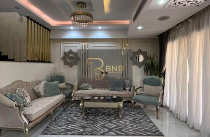 منزل مزدوج - 4 غرف نوم - 4 حمامات للايجار في ميفيدا - كمبوندات التجمع الخامس - التجمع الخامس - مدينة القاهرة الجديدة - القاهرة