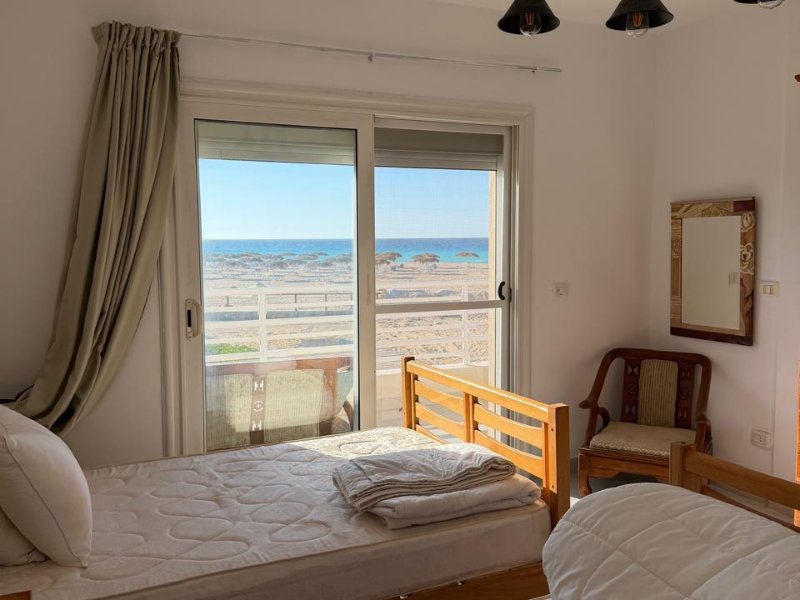 5BR Villa For Sale| First Row | Amwaj thumbnail