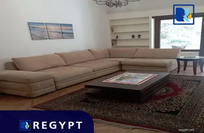 شقة - 3 غرف نوم - 2 حمامات للايجار في شارع الكامل محمد - الزمالك - القاهرة