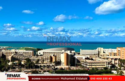 شقة - 5 غرف نوم - 3 حمامات للبيع في طريق الجيش - الأزاريطة - حي وسط - الاسكندرية