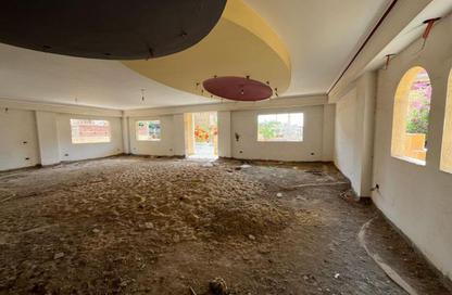 Whole Building - 7+ Bedrooms - 5 Bathrooms for sale in Al Shorouk Road - 1st Neighborhood - 8th District - Shorouk City - Cairo