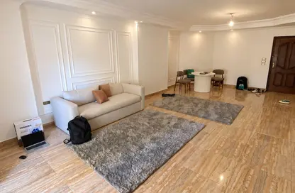 Apartment - 3 Bedrooms - 2 Bathrooms for sale in Thirteenth Sector - Zahraa El Maadi - Hay El Maadi - Cairo
