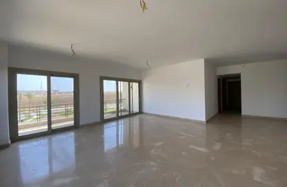 Apartment - 3 Bedrooms - 4 Bathrooms for sale in The Fourteen Golf Residences - Uptown Cairo - Mokattam - Cairo