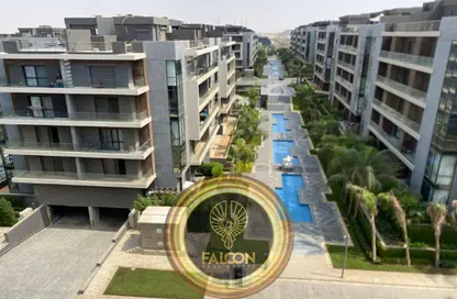 شقة - 2 غرف نوم - 2 حمامات للبيع في باتيو كازا - الباتيو - كمبوندات الشروق - مدينة الشروق - القاهرة