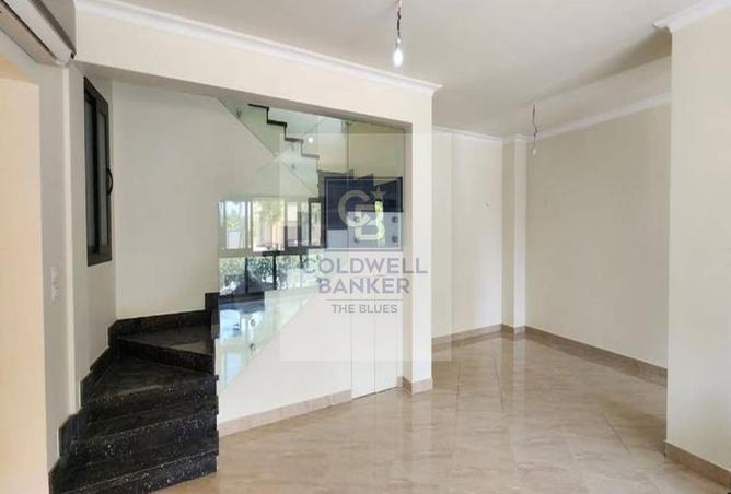 74041337 - Property Image 2