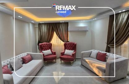 شقة - 3 - 3 للايجار في شارع شهاب - المهندسين - الجيزة