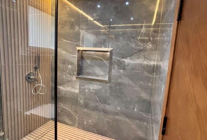72450233 - Property Image 3