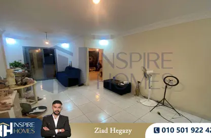 Apartment - 2 Bedrooms - 1 Bathroom for sale in Bolkly - Hay Sharq - Alexandria