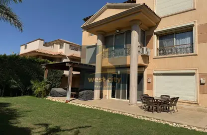 Villa - 4 Bedrooms - 4 Bathrooms for sale in Royal City - Sheikh Zayed Compounds - Sheikh Zayed City - Giza