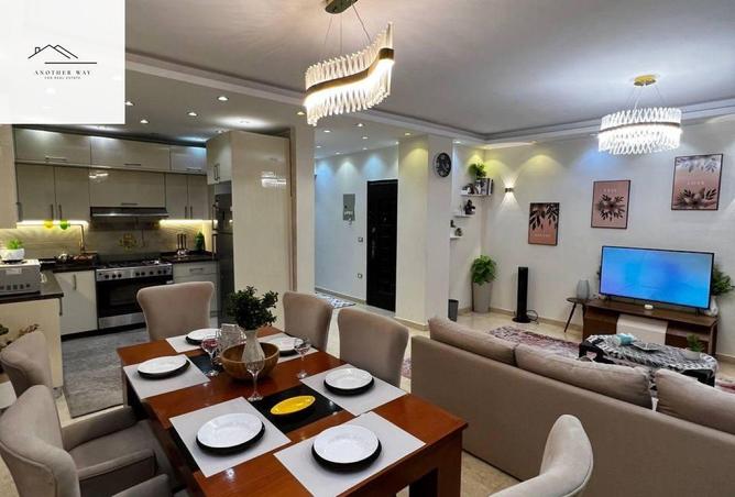 2PEE6rWRAmm - Property Image 2