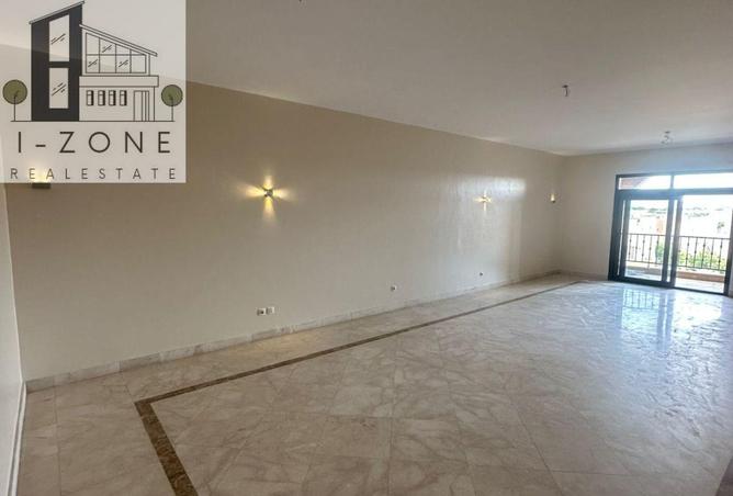 99398882 - Property Image 3