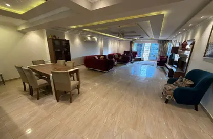 Apartment - 3 Bedrooms - 3 Bathrooms for sale in Shooting Club Street - Dokki - Giza