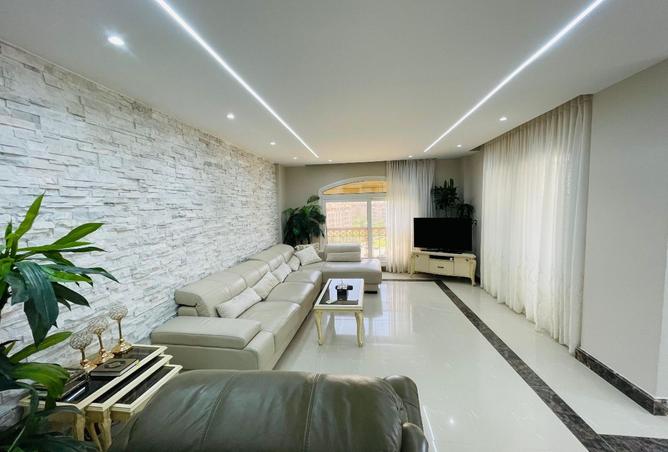 99106145 - Property Image 3