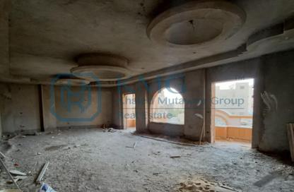 Apartment - 3 Bedrooms - 2 Bathrooms for sale in Zizinia St. - South Investors Area - New Cairo City - Cairo