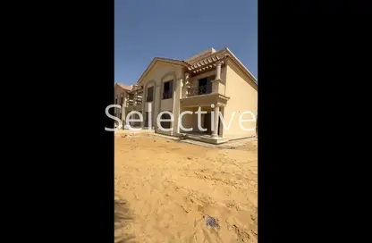 فيلا - 4 غرف نوم - 4 حمامات للبيع في B12 - مدينتي - القاهرة