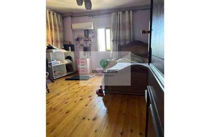 Apartment - 3 Bedrooms - 2 Bathrooms for sale in Omar Hefny St. - 8th Zone - Nasr City - Cairo