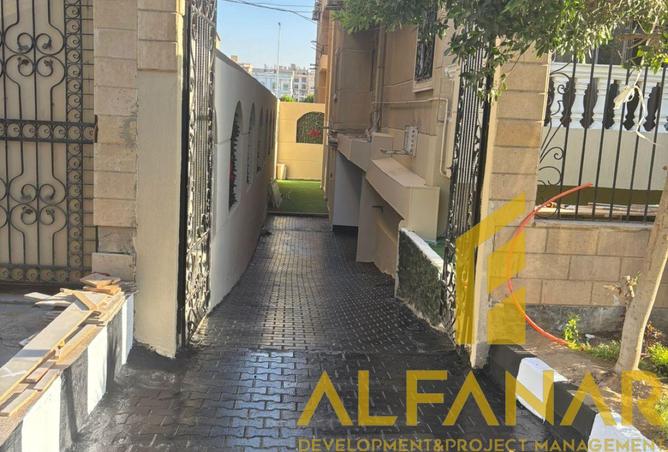 93818066 - صورة العقار 2