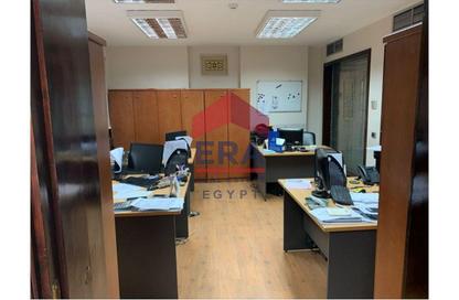 بناية كاملة - استوديو - 6 حمامات للبيع في شارع فلسطين - المعادي الجديدة - حي المعادي - القاهرة