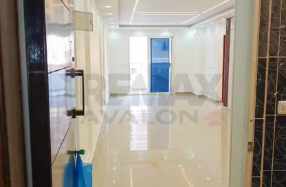 شقة - 3 غرف نوم - 2 حمامات للبيع في طريق الجيش - سيدي بشر - حي اول المنتزة - الاسكندرية