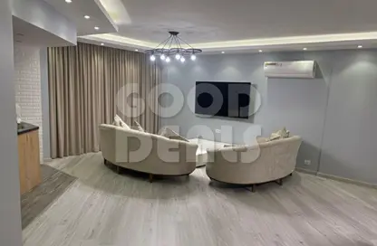 Apartment - 3 Bedrooms - 3 Bathrooms for sale in Road Inside Compound Al Safwa - Degla - Hay El Maadi - Cairo