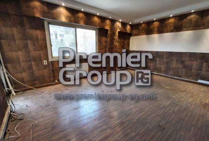 72721213 - Property Image 2