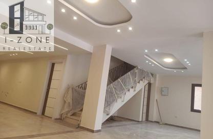 Villa - 5 Bedrooms - 5 Bathrooms for rent in Levana - Uptown Cairo - Mokattam - Cairo