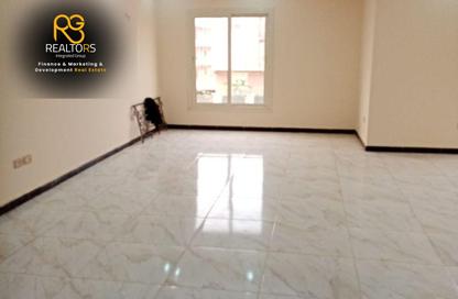 Apartment - 3 Bedrooms - 3 Bathrooms for sale in 7th District - Sheikh Zayed City - Giza