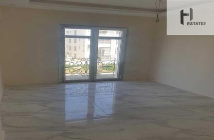 Apartment - 2 Bedrooms - 2 Bathrooms for rent in Garden Residence - Hyde Park - New Cairo City - Cairo