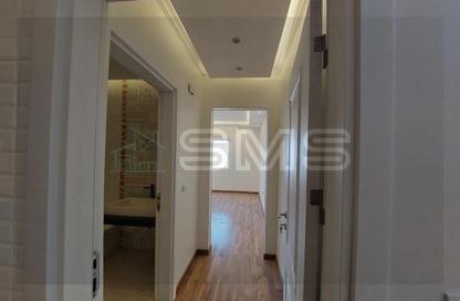 Apartment - 1 Bedroom - 2 Bathrooms for sale in Hyde Park - New Cairo City - Cairo