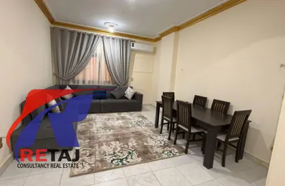 Apartment - 2 Bedrooms - 1 Bathroom for rent in Abdel Gawad Salem St. - 8th Zone - Nasr City - Cairo