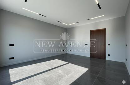 Office Space - Studio - 1 Bathroom for sale in Mivida - 5th Settlement Compounds - The 5th Settlement - New Cairo City - Cairo Office Space - Studio - 1 Bathroom for sale in Mivida - 5th Settlement Compounds - The 5th Settlement - New Cairo City - Cairo