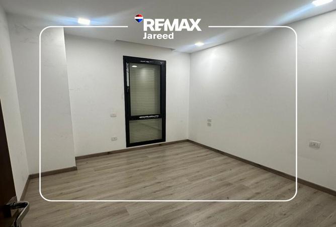 102345912 - Property Image 3