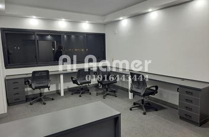 Office Space - 2 Bedrooms - 1 Bathroom for rent in Zahraa Al Maadi Tunnel - Degla - Hay El Maadi - Cairo