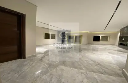 Apartment - 2 Bedrooms - 2 Bathrooms for sale in Hyde Park - New Cairo City - Cairo