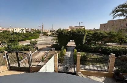 Twin House - 5 Bedrooms - 4 Bathrooms for rent in 1st Neighborhood - 3rd District West - Shorouk City - Cairo