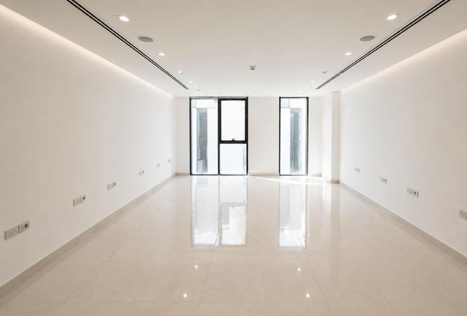 102074825 - Property Main Image