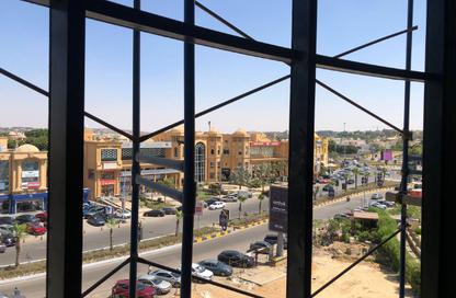 عيادة - استوديو - 1 للبيع في كارجو مول - شارع الشباب - الشيخ زايد - الجيزة