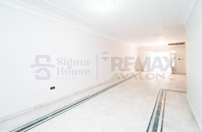Apartment - 3 Bedrooms - 2 Bathrooms for rent in Laurent - Hay Sharq - Alexandria Apartment - 3 Bedrooms - 2 Bathrooms for rent in Laurent - Hay Sharq - Alexandria