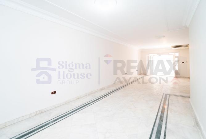 100926155 - Property Main Image