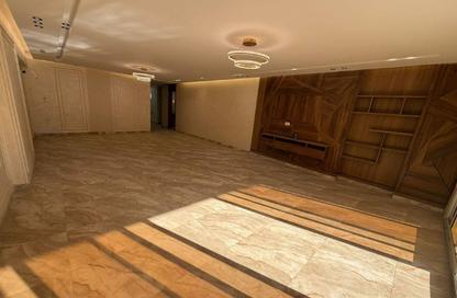 شقة - 3 - 3 للبيع في شارع البطل احمد عبد العزيز - المهندسين - الجيزة شقة - 3 - 3 للبيع في شارع البطل احمد عبد العزيز - المهندسين - الجيزة
