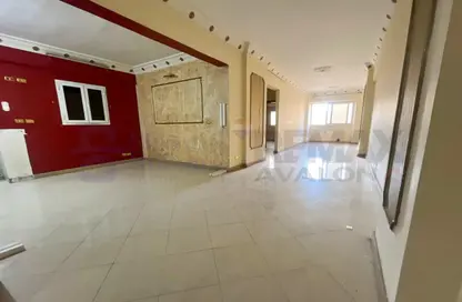 Apartment - 2 Bedrooms - 1 Bathroom for rent in Smouha - Hay Sharq - Alexandria