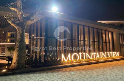 Villa - 3 Bedrooms - 3 Bathrooms for sale in Mountain View iCity - 5th Settlement Compounds - The 5th Settlement - New Cairo City - Cairo
