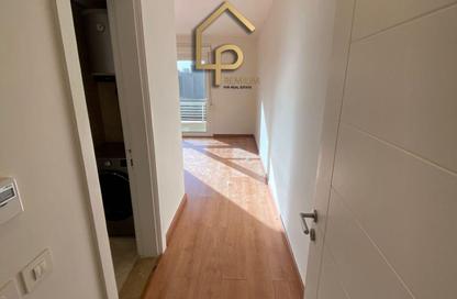 Apartment - 1 Bedroom - 2 Bathrooms for sale in New Giza - Cairo Alexandria Desert Road - 6 October City - Giza
